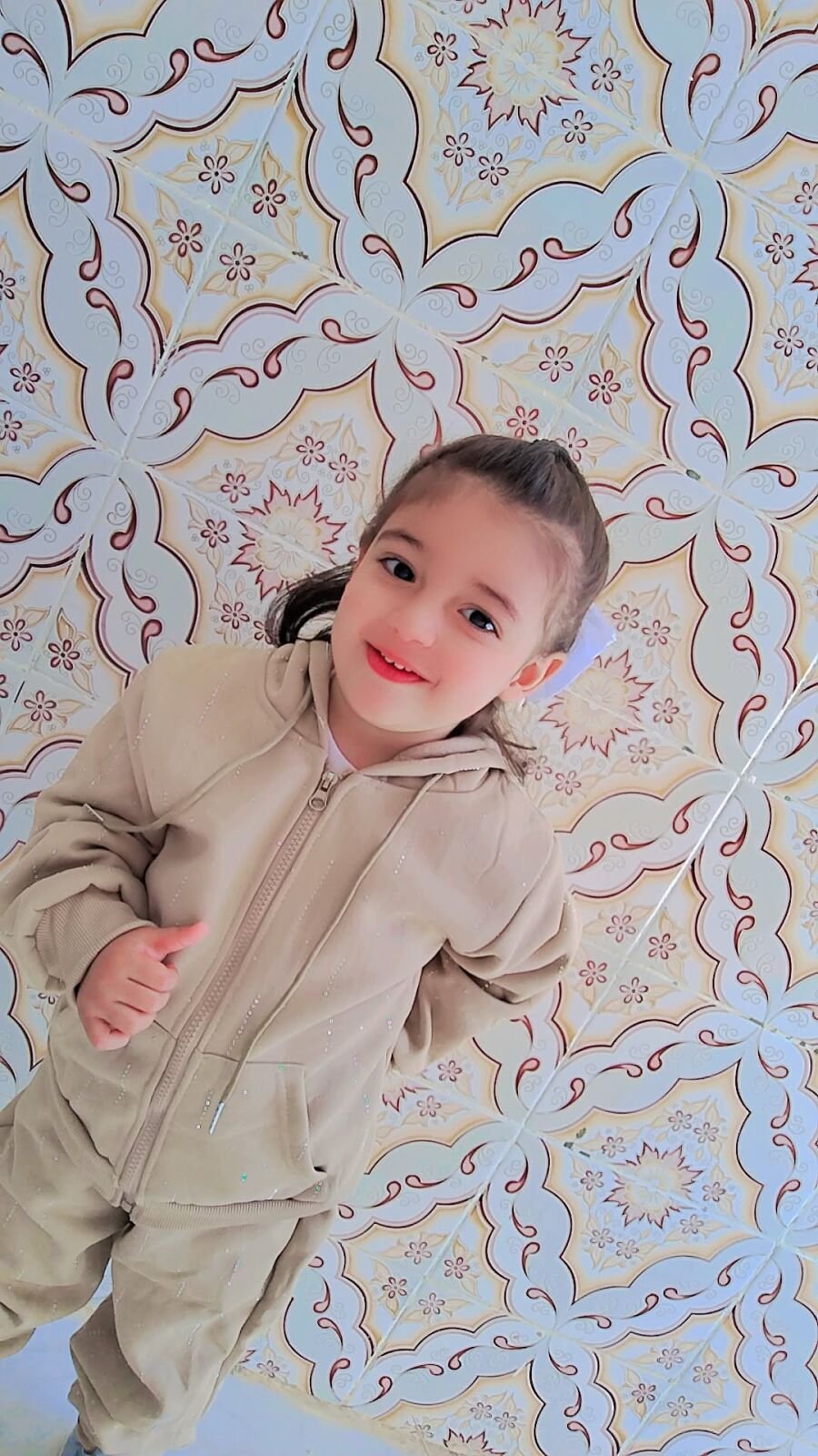 zaynab - Cover 1