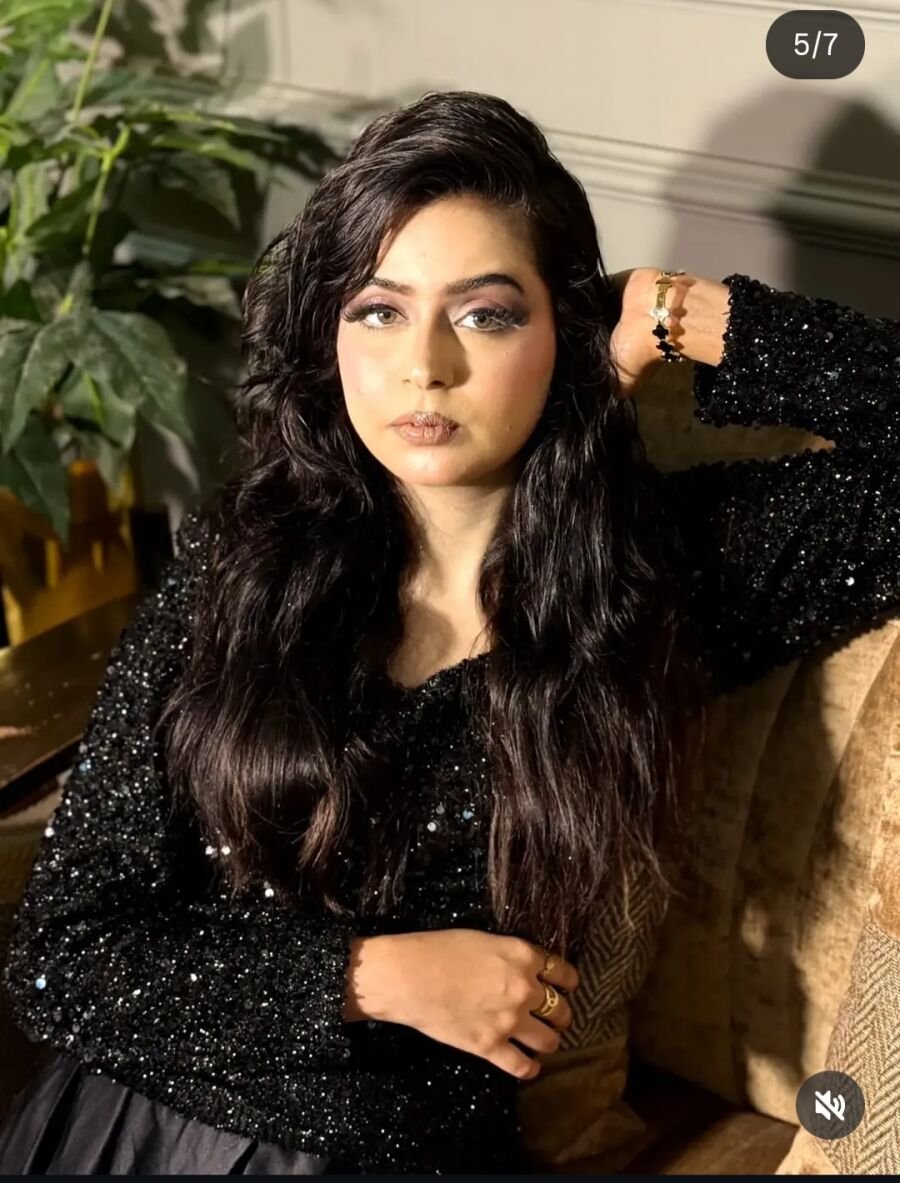 rida khan - Cover 1