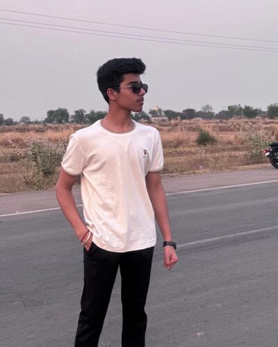 pratham govindani – model in Bhatapara