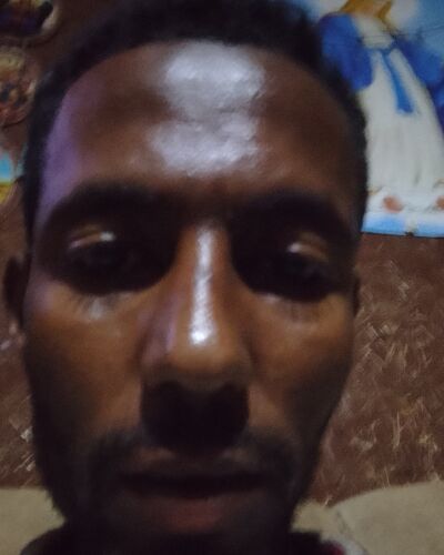 izu – model in Ethiopia